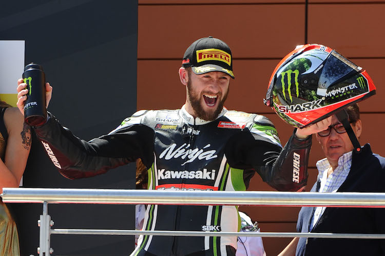 Jubel bei Tom Sykes: Der Weltmeister ist seit Aragón WM-Leader