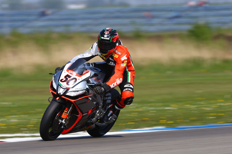 Sylvain Guintoli mit seiner Aprilia RSV4 in Assen