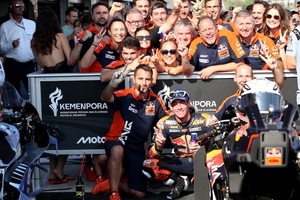 Pedro Acosta ließ KTM mit Platz 2 in Mandalika jubeln)