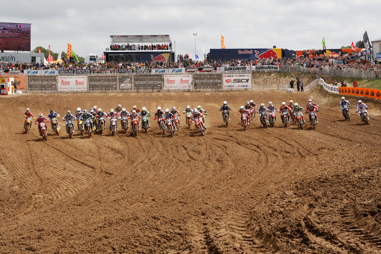 Im April starten 32 Teams in die MX-WM