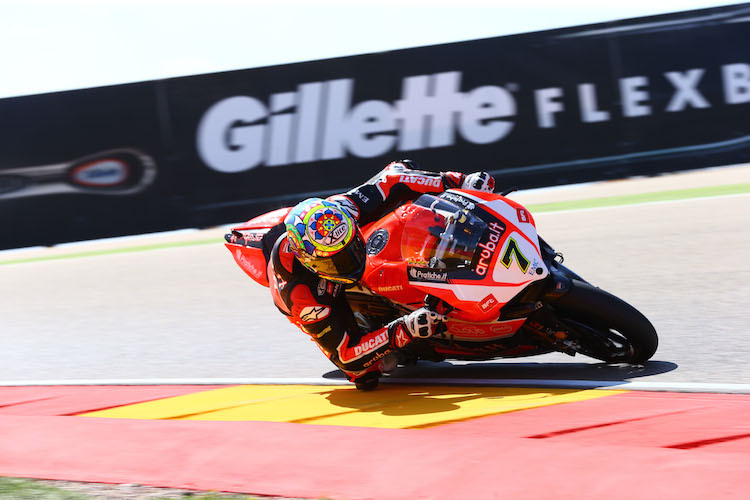 Chaz Davies ist der erste Sieger mit der Ducati Panigale R