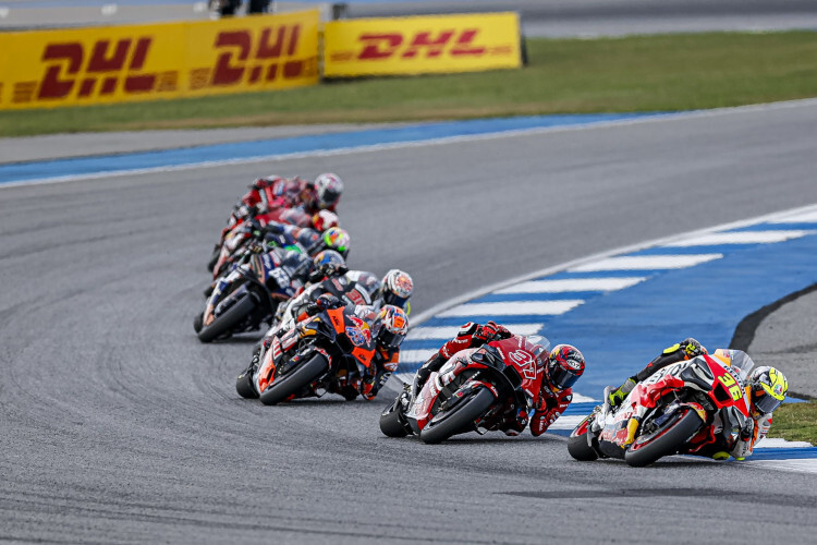 Joan Mir vor Augusto Fernández, Jack Miller, Taka Nakagami, Miguel Oliveira, Franco Morbidelli, Pol Espargaró und Enea Bastianini