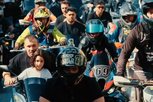 Toprak Razgatlioglu führte die Prozession durch Alanya an)