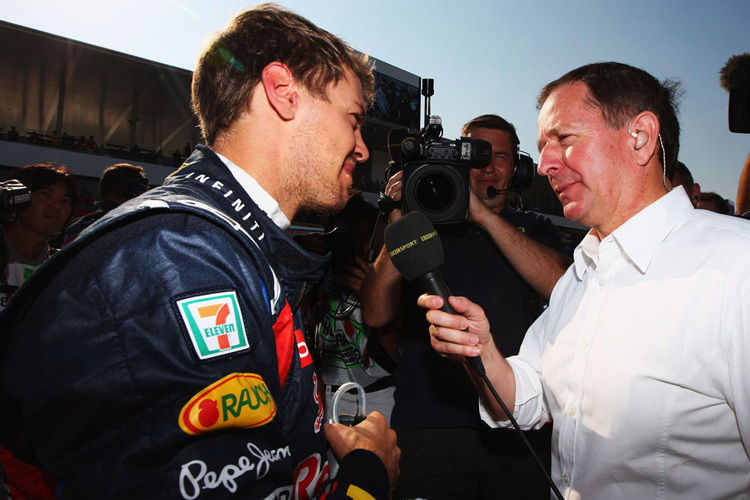 Martin Brundle bei einem Interview mit Sebastian Vettel