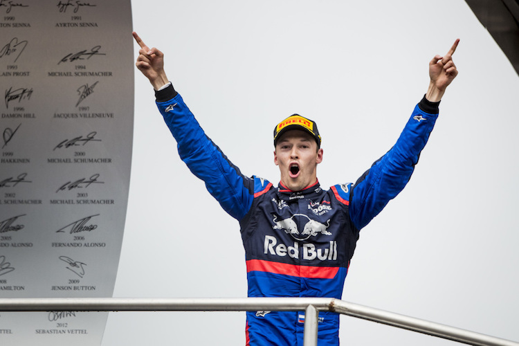 Daniil Kvyat durfte als Dritter aufs Podest