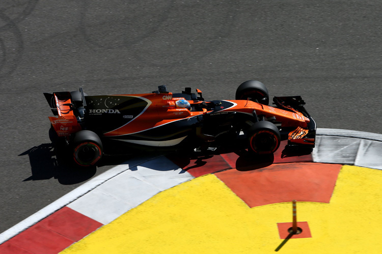 McLaren leidet unter der Honda-Krise, dennoch bleibt man den Japanern treu