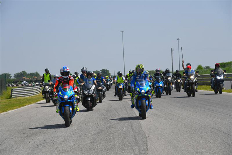 Schwantz und Iannone führten die Parade mit 400 Suzuki-Motorrädern an