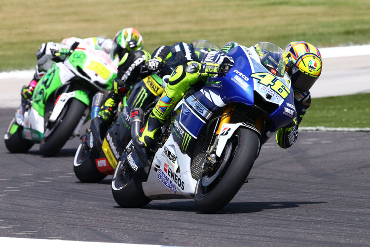 Valentino Rossi (46) vor Cal Crutchlow und Bautista