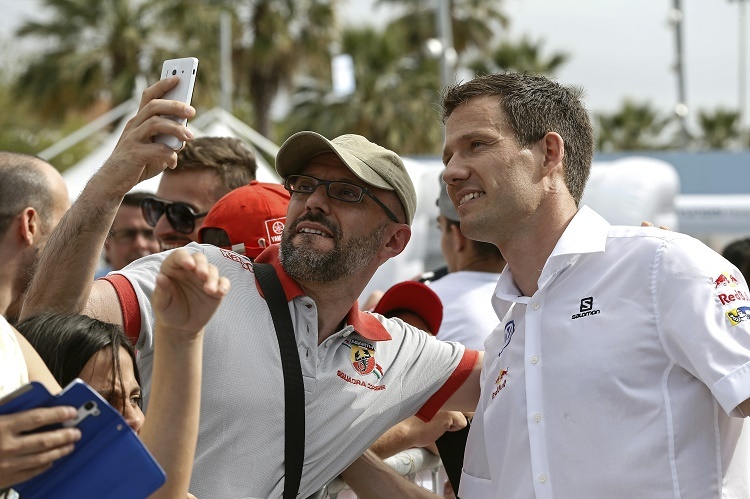 Sébastien Ogier, immer für ein Selfie zu haben