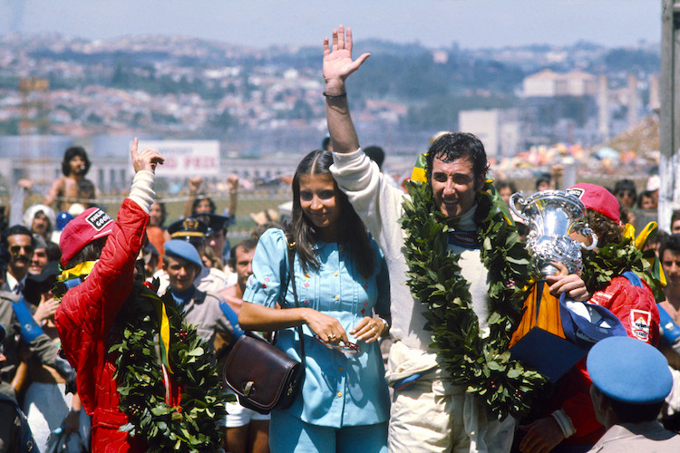 Carlos Pace nach dem Grand Prix von Brasilien 1975