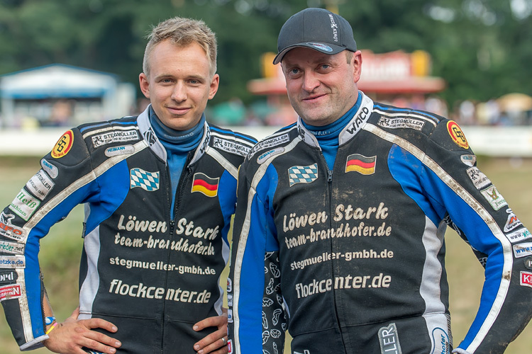 Bei der Fahrervorstellung in Werlte waren Markus Brandhofer (r.) und Tim Scheunemann (l.) noch zuversichtlich
