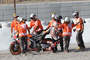 Marc Márquez nach seinem Sturz im FP2