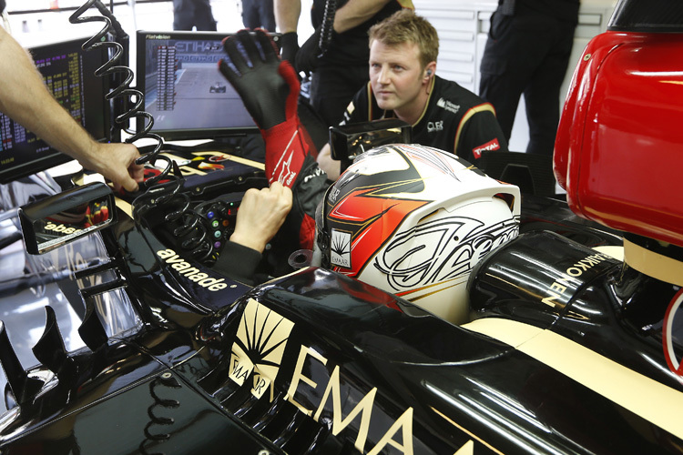 Kimi Räikkönen hat 2013 geschickt die 7 in sein Helmdesign eingebaut