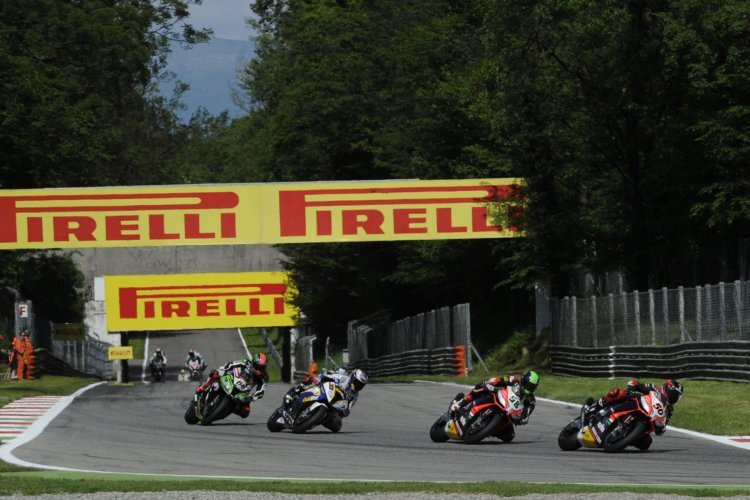 Das letzte Superbike-Rennen 2013 in Monza wurde von Eugene Laverty (Aprilia) gewonnen 