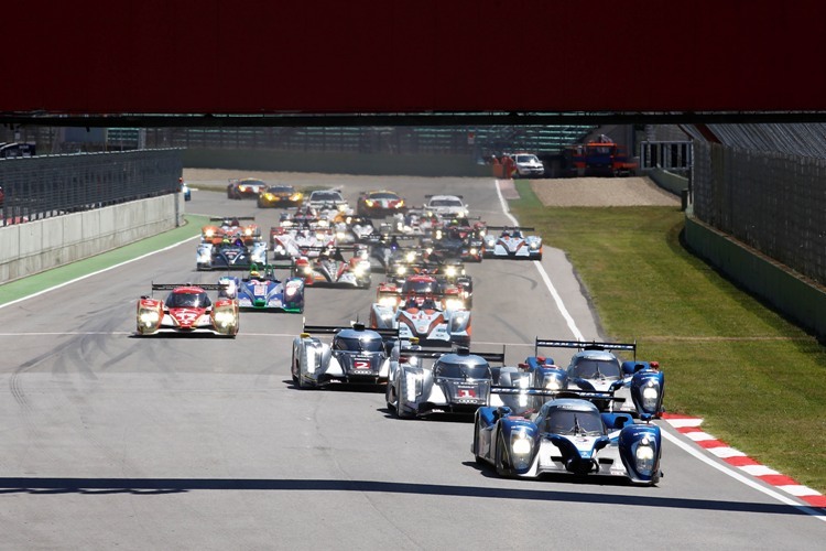 Der Start zu den 6 Stunden von Imola