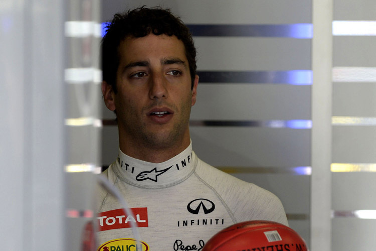 Zur neuen, kurzen Fahrzeugnase sagt Daniel Ricciardo: «Derzeit können wir noch nicht viel Positives sagen»