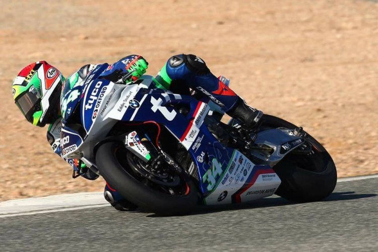 Davide Giugliano mit der Tyco BMW in Cartagena