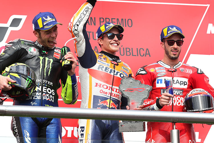 Sieger Márquez, daneben Rossi und Dovizioso 