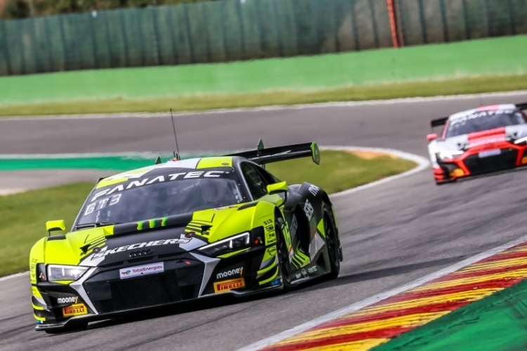 Der Audi R8 LMS GT3 evo II vom Team WRT auf der Strecke in Spa