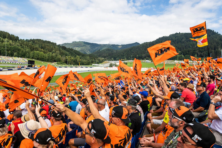 Nicht nur auf dem Red Bull Ring gibt es eine eigene KTM-Tribüne