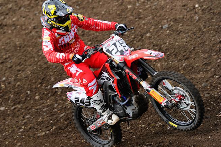 Tim Gajser gewinnt Lauf 1 in Teutschenthal