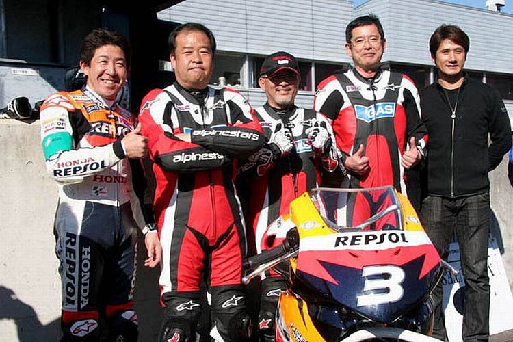 HRC-Team: Okada, Nakamoto, Ishii, Nagayama, Ito.