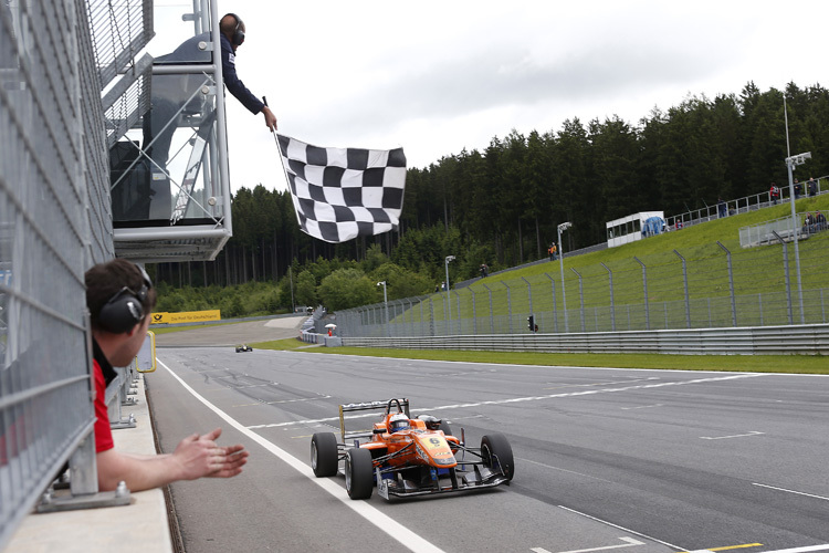 Premiere in der F3-EM: Felix Rosenqvist sichert sich auch den dritten Sieg auf dem Red Bull Ring