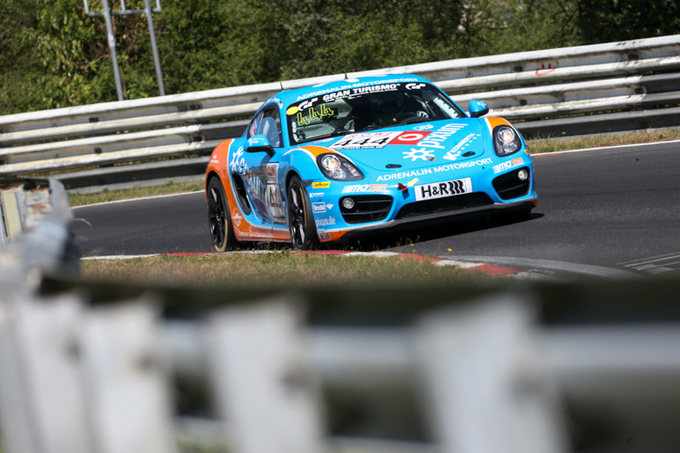 Fischer, Konnerth und Zils liegen auch weiterhin an der VLN Tabellenspitze