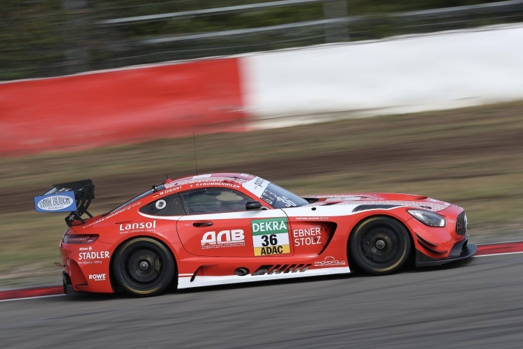 Der Mercedes-AMG GT3 von Schütz Motorsport fährt auf dem Nürburgring nun in Rot