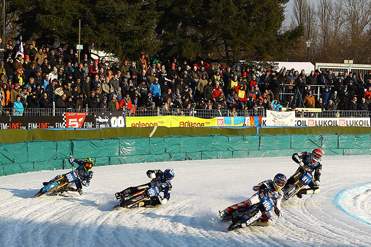 Eisspeedway in Berlin: Immer ein Erlebnis