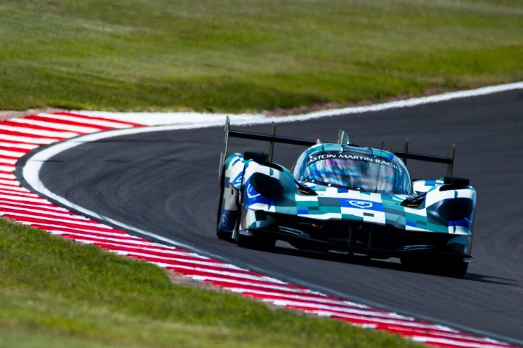 Markanter Heckflügel beim Aston Martin Valkyrie AMR-LMH