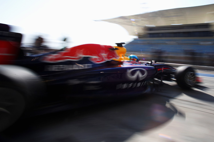 Sebastian Vettel: Nur 14 Runden am ersten Bahrain-Testtag