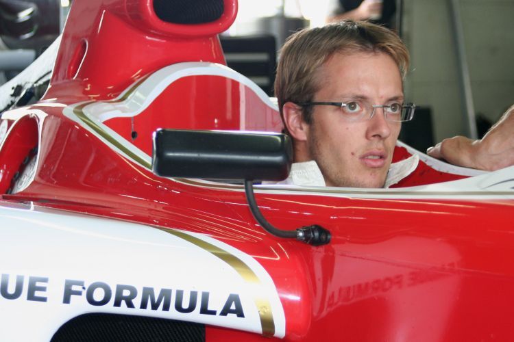 Bourdais gewinnt wieder Rennen.