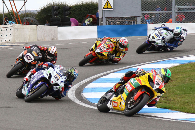 Laverty (7), Hopkins (21), Byrne (67), Hill (33) und Kirkham (10)