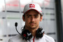 Esteban Gutiérrez erntete von Lewis Hamilton eine eindeutige Geste