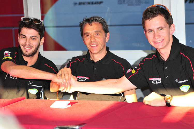 Valencia: Alessandro Tonucci mit Teamchef Bronec und Bryan Schouten 