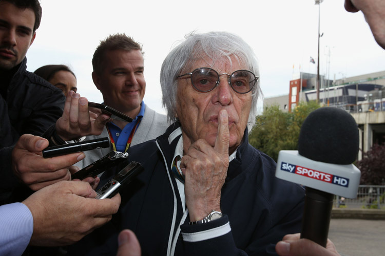 Formel-1-Chefpromoter Bernie Ecclestone hat offenbar schlechte Erfahrungen gesammelt: «Es ist das gleiche Problem wie mit den Frauen und den Kreditkarten…»