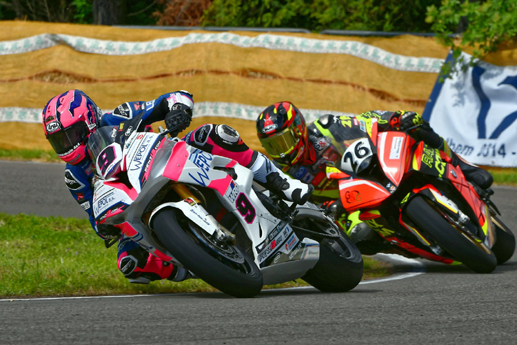 IRRC Superbike Hengelo - Davey Todd (9) und Didier Grams (26)  