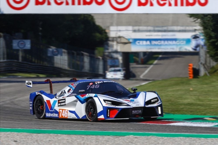 Das KTM GTX Concept auf der Strecke in Monza