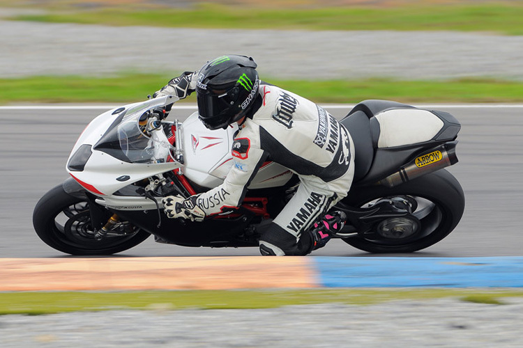 Sam Lowes beim Test mit der MV Agusta F4 in Franciacorta