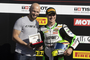 Dirk Geiger (re.) bekam seine Pole-Uhr von Tom Sykes überreicht