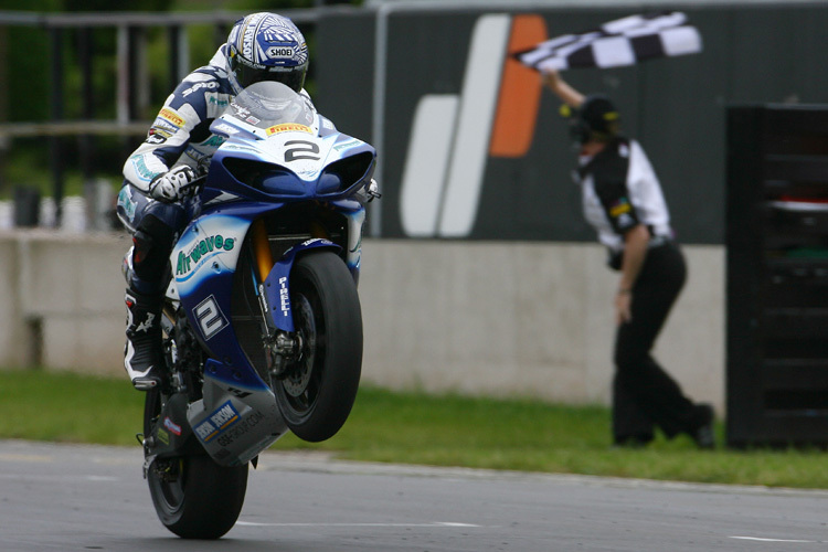 Leon Camier siegte dieses Jahr schon in Donington