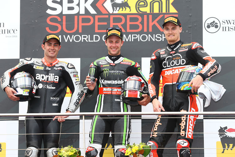 Mit Haslam, Rea und Davies (v.l.) nehmen drei Briten das erste Podium der Saison 2015 in Beschlag 