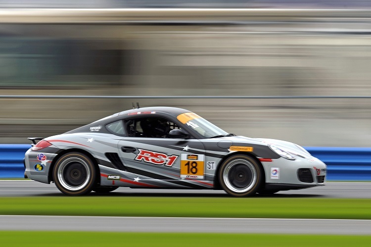 Hier eine private Rennvariante des Cayman aus der Continental Tire Sports Car Challenge in Nordamerika 