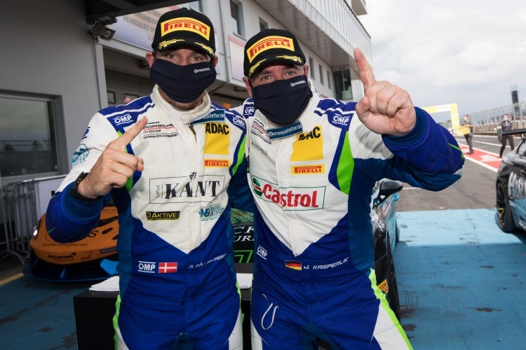 Meister der ADAC GT4 Germany: Nicolaj Møller Madsen (li.) und Jan Kasperlik