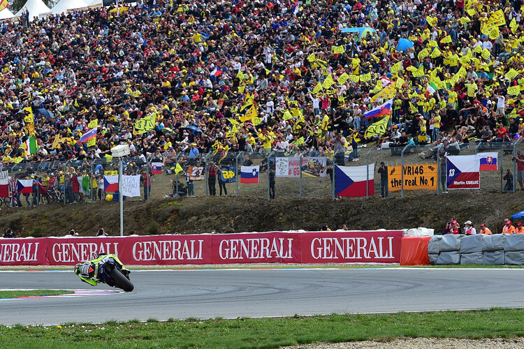 Die tschechischen Fans kamen in Strömen und bewunderten Valentino Rossi