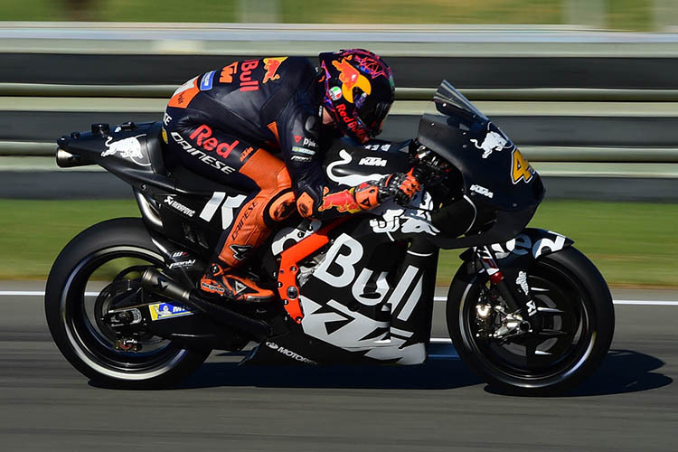 Pol Espargaró auf dem KTM-Prototyp für 2020