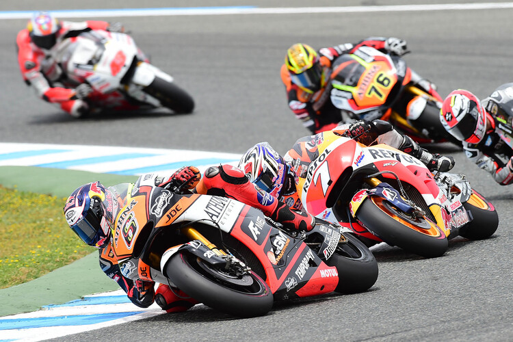 Im Rennen: Stefan Bradl vor Aoyama, Bautista, Baz (76) und Miller