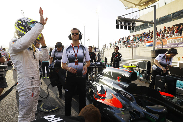 Nach dem Saisonabschluss 2016 in Abu Dhabi verabschiedete sich Jenson Button aus der Formel-1-Startaufstellung, nun kehrt er für ein Rennen zurück