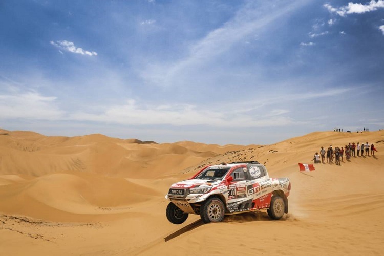 Nasser Al-Attiyah peilt den ersten Toyota-Sieg an